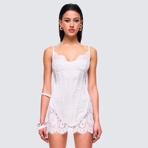 Finesse White Lace Bustier w Structured Boning, Small